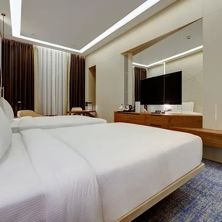 Doubletree By Hilton Готель Адана