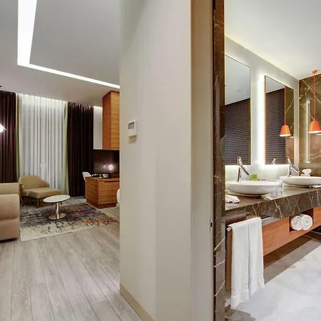 호텔 Doubletree By Hilton 4*