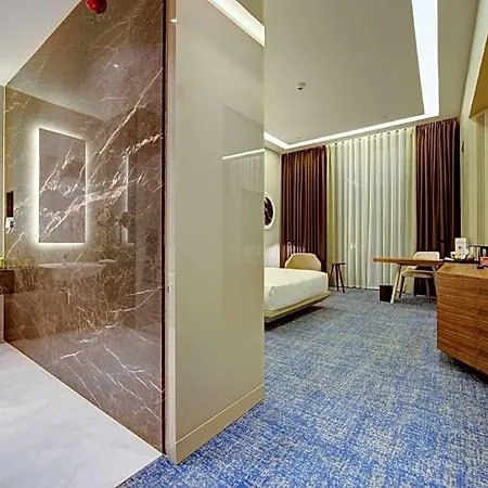 Hotel Doubletree By Hilton 4*