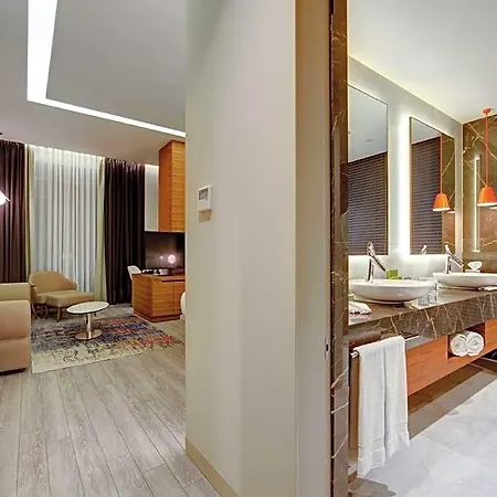 Doubletree By Hilton Hotel