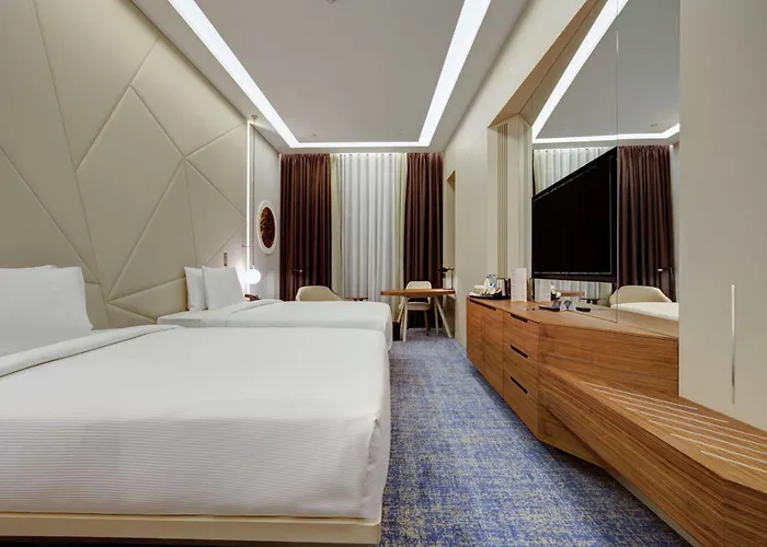 Doubletree By Hilton Готель