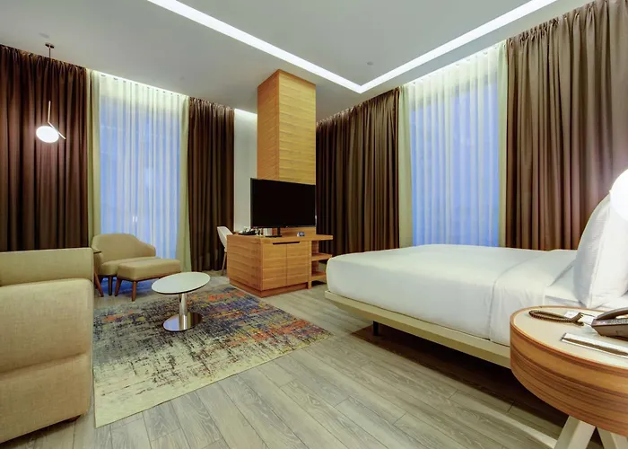 Готель Doubletree By Hilton