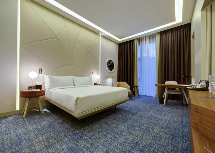 Doubletree By Hilton Готель Адана