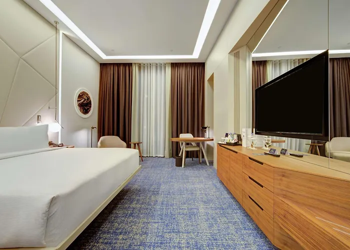 Doubletree By Hilton Готель