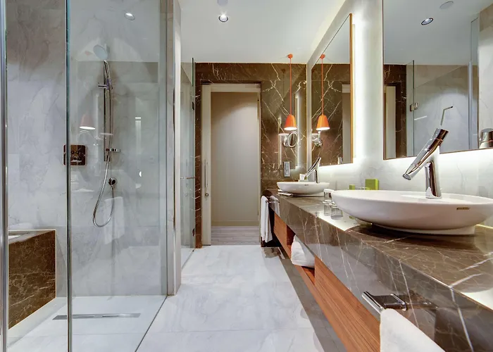 Doubletree By Hilton 4*